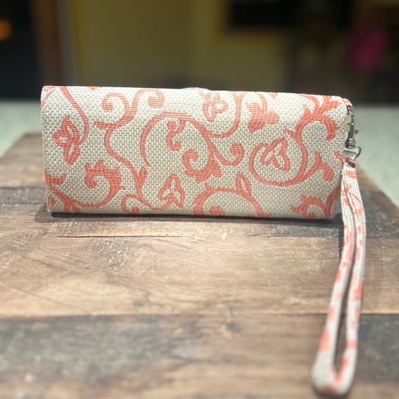 Poppie Jones Fabric wristlet Clutch Orange Cream Floral Removable Strap. - Picture 2 of 7